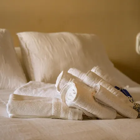 Deborah - D'exception Avec Chambres D'hotes *